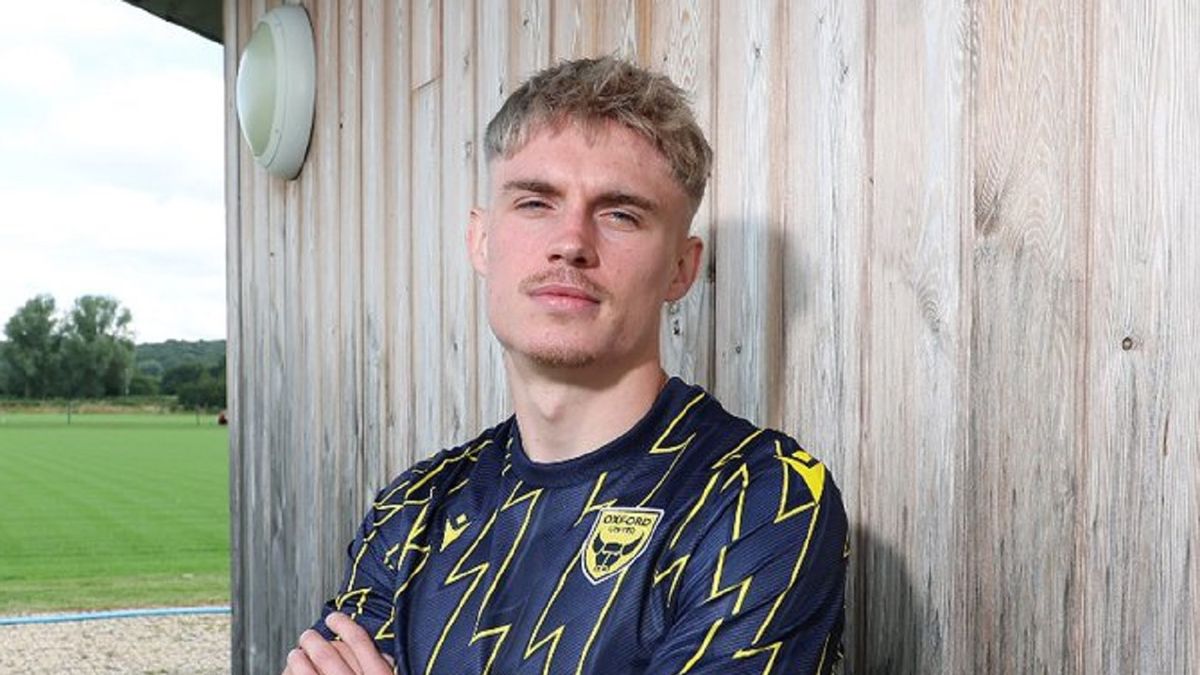 Zdjęcie okładkowe artykułu: Materiały prasowe / Oxford United / Na zdjęciu: Przemysław Płacheta został nowym zawodnikiem Oxford United