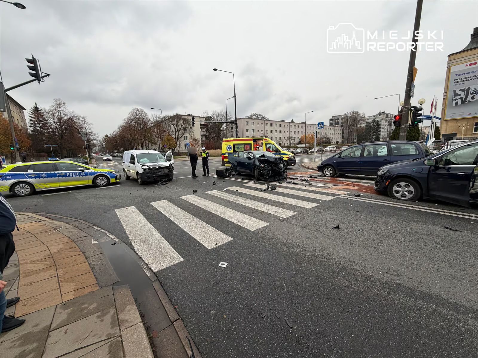 Do wypadku doszło 17 listopada 2025 roku. Zderzyło się pięć aut.