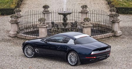 Wyrafinowane Touring Superleggera Sciadipersia. Pod tą nazwą kryje się znany model
