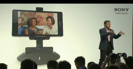 Inteligentny i zautomatyzowany statyw, wymienne obiektywy i inne akcesoria do Xperii Z1 [wideo]