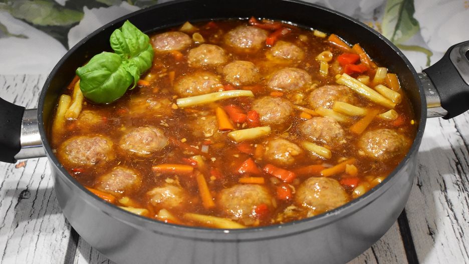 Kuleczki mielone w pysznym sosie