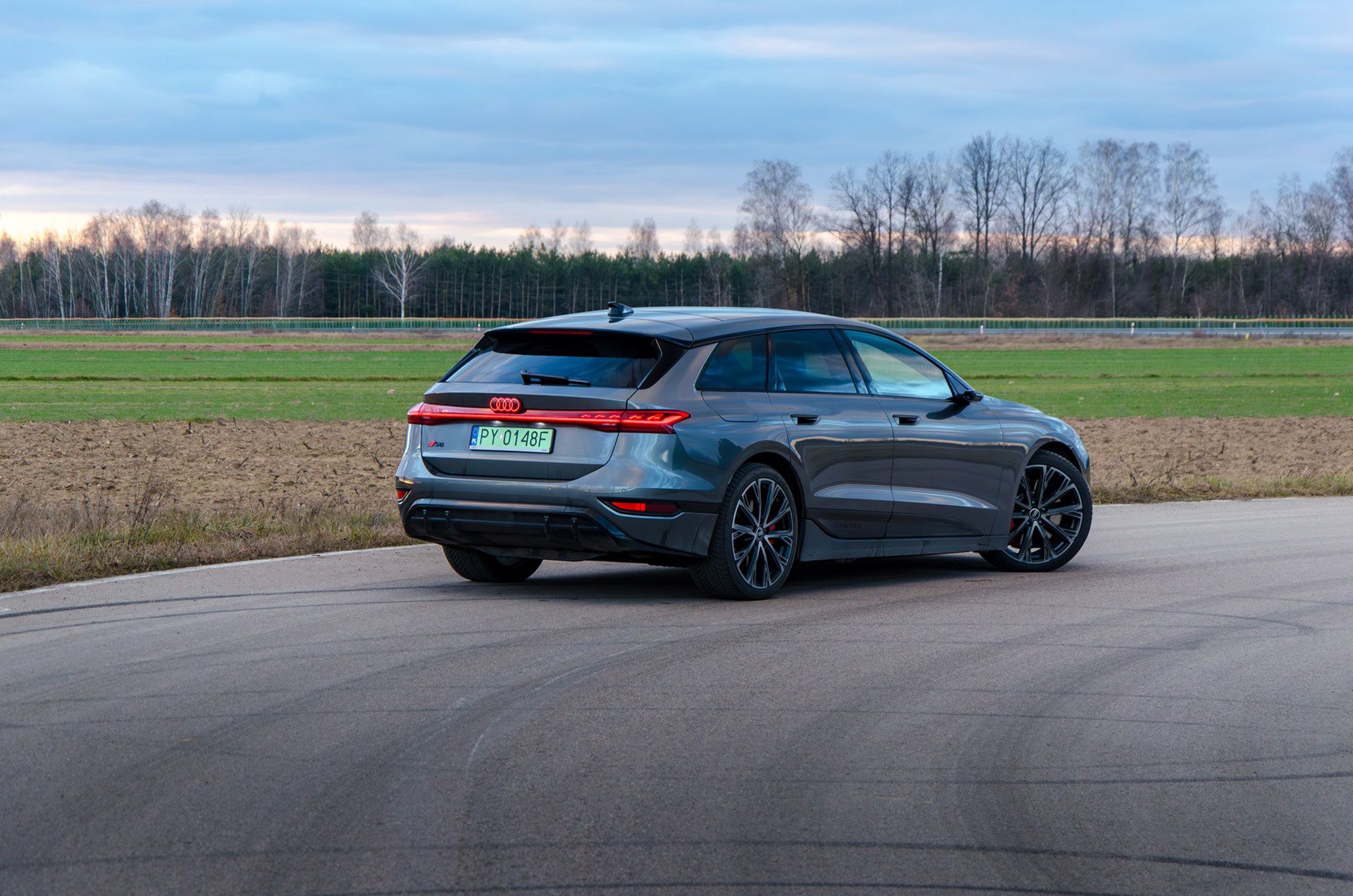 Audi S6 e-tron