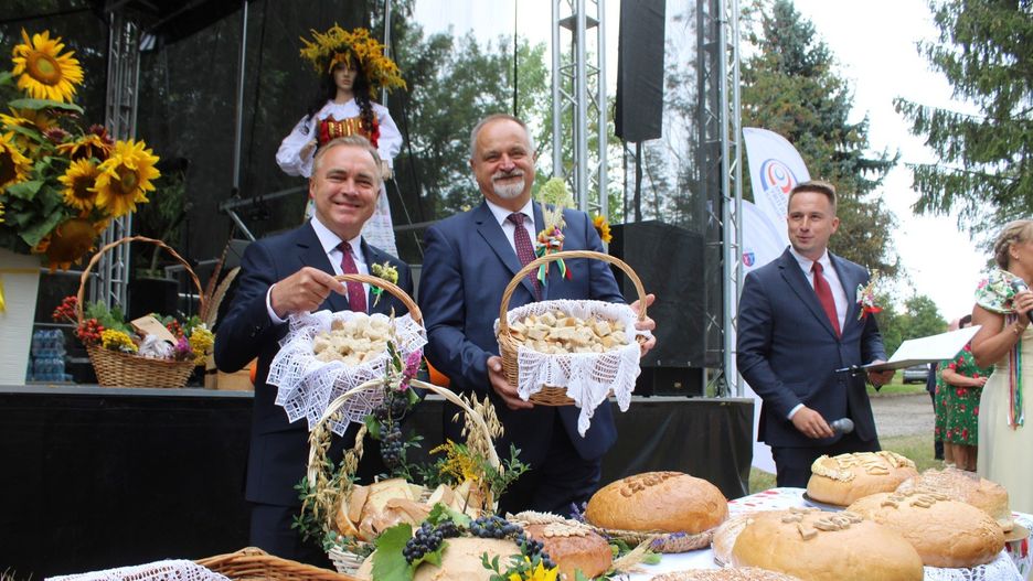 Gminno-Uniwersyteckie Dożynki w Prusach