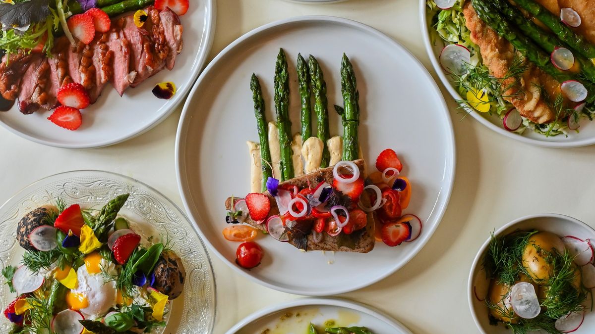 Sezonowe szparagi i inne produkty w menu Restaurant Week