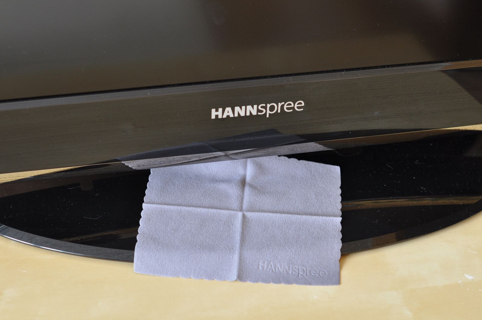 Hannspree SJ42DMBB - tani, ale czy dobry? 3