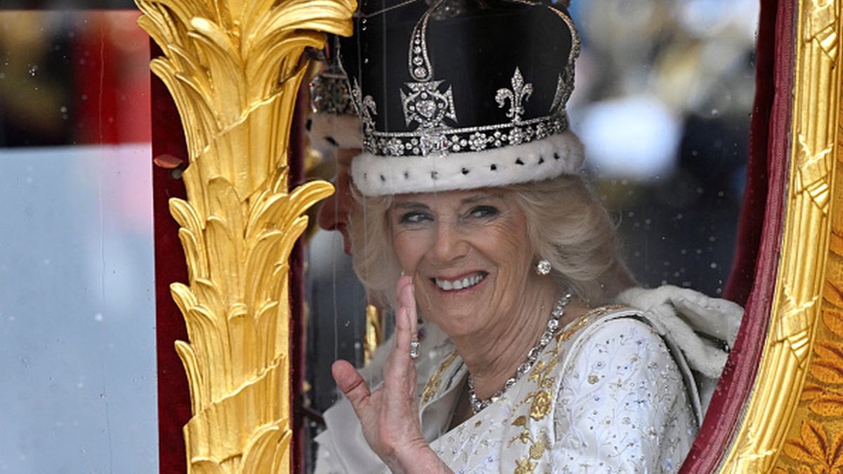 Król Karol nie jest pierwszym mężem Kamili. Nowa królowa ma za sobą już jedno małżeństwo