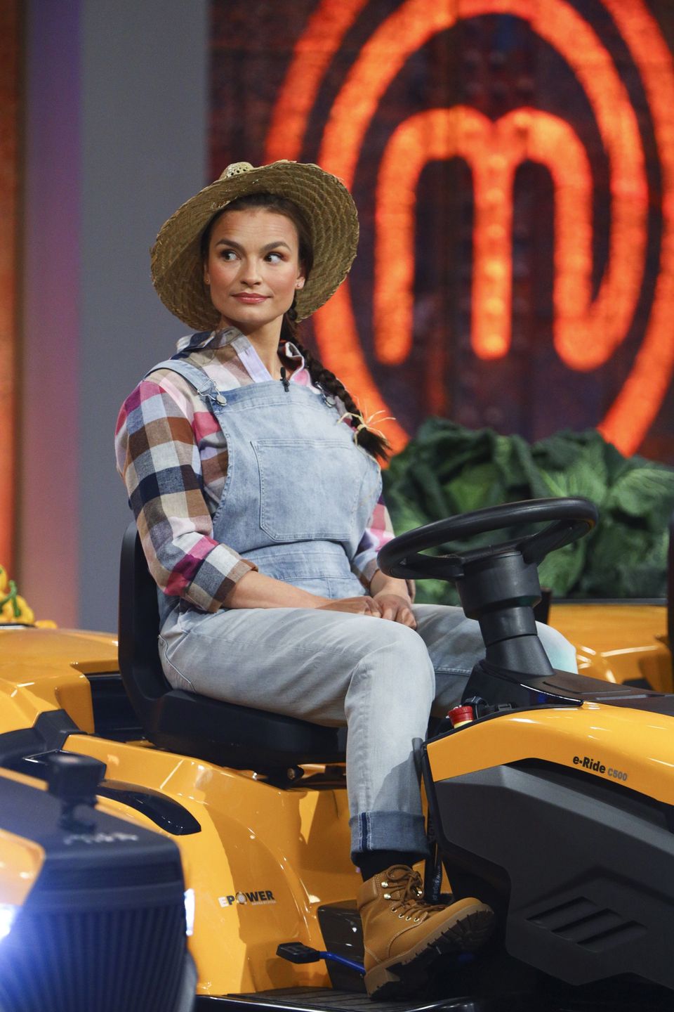 Ania Starmach pokazuje, jak wyglądała na studiach. Jej fryzura może zaskakiwać 