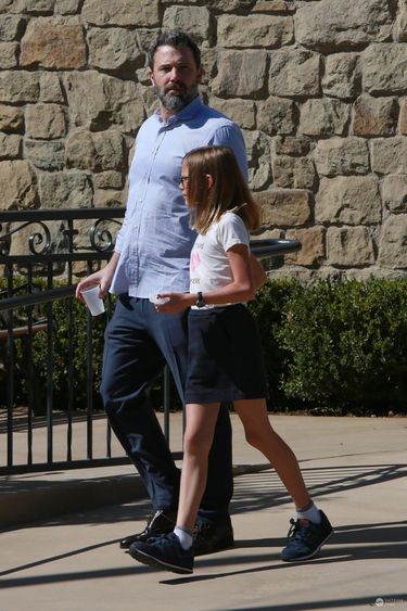 Ben Affleck z córką wychodzi z kościoła