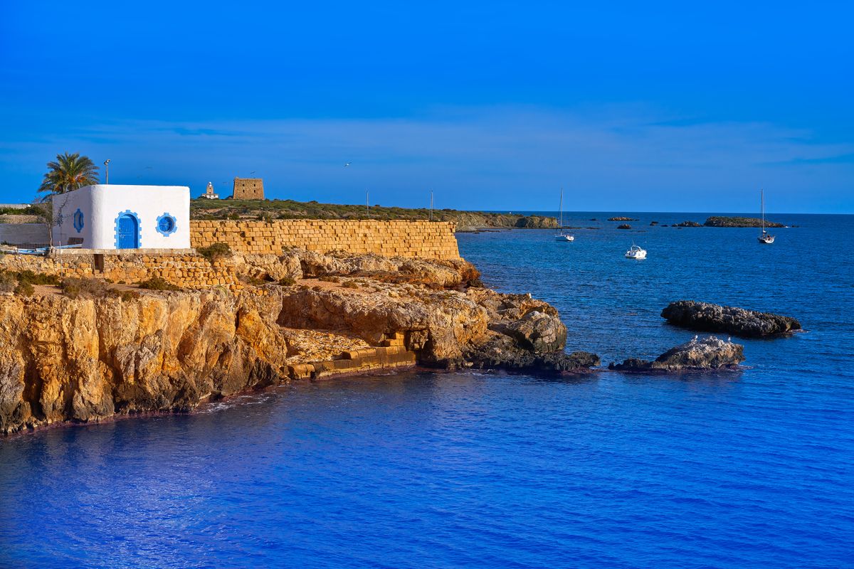 Na Wyspę Piratów można się dostać z portu w Alicante 