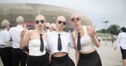 Pitbull w Krakowie i mnóstwo łysych głów przed Tauron Areną. Tak bawią się fani przed koncertem