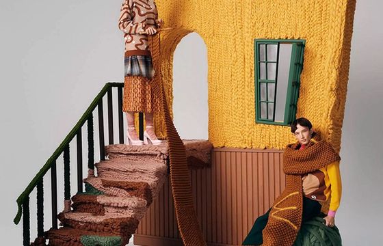 Swetry od McDonald's w specjalnej sesji w "Vogue Polska"