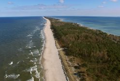 Polskie wybrzeże zagrożone. Naukowcy podali przyczyny
