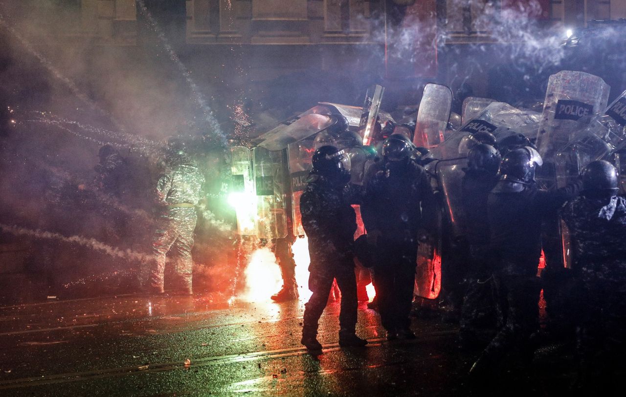 Georgian unrest escalates: Opposition leader detained