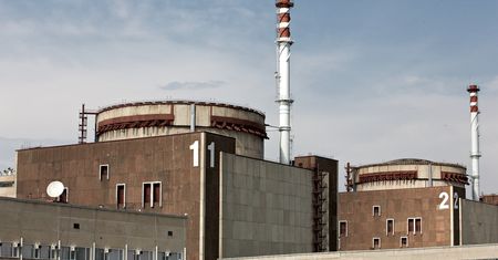 Elektrownia atomowa na Białorusi. Rosatom wymieni korpus reaktora?