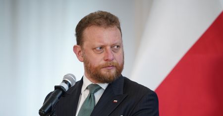 Koronawirus w Polsce. Łukasz Szumowski o teoriach spiskowych: obrażające dla tych, którzy zmarli
