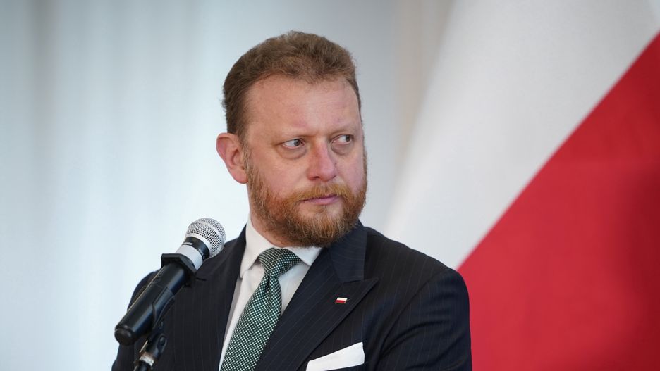 Koronawirus w Polsce. Łukasz Szumowski o teoriach spiskowych: obrażające dla tych, którzy zmarli