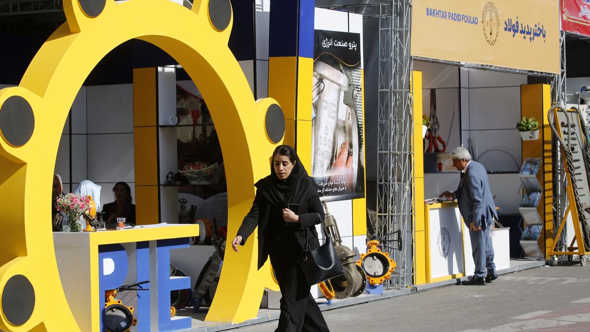 TEHRAN, IRAN - MAY 08: The 29th International Oil, Natural Gas, Refinery and Petrochemical Exhibition held within Iran Oil Show 2025 with the participation of more than 2 thousand local and foreign companies in Tehran, Iran on May 08, 2025. (Photo by Fatemeh Bahrami/Anadolu via Getty Images)