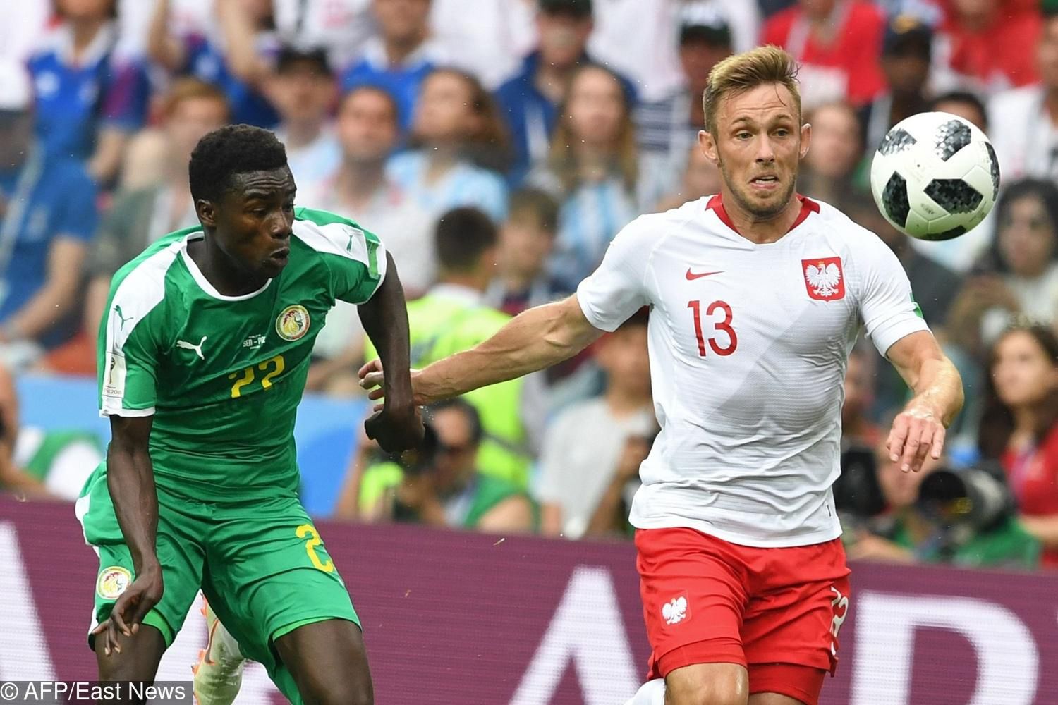 Mecz Polska-Senegal, Mundial 2018, na zdj. Maciej Rynus i Moussa Wague
