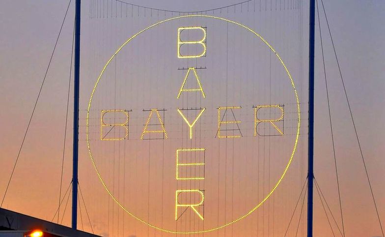Amerykańska firma oferuje 30 miliardów dolarów Bayerowi