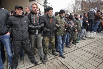 Sytuacja na Ukrainie. Rosja "straszy" nacjonalizmem, a na Krymie wrze
