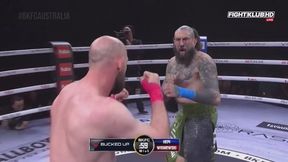 Polak brutalnie obity. Sędzia musiał przerwać walkę