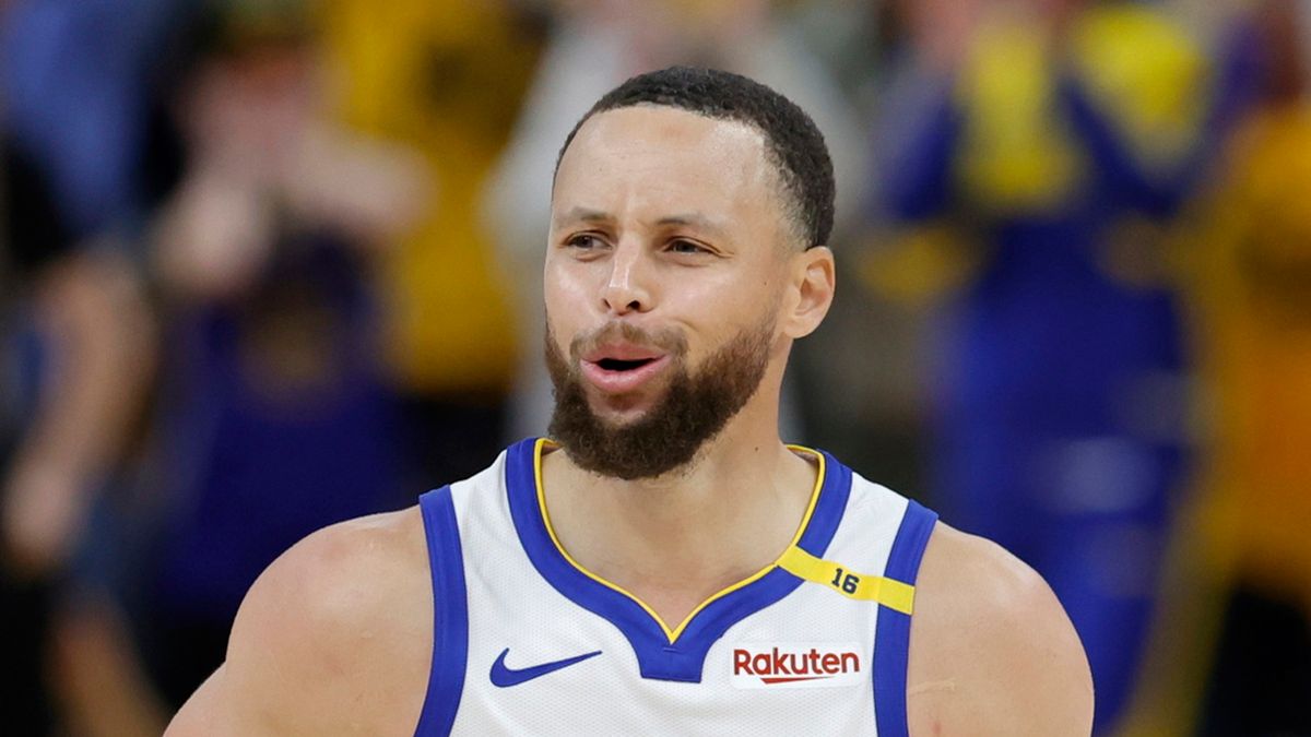 PAP/EPA / JOHN G. MABANGLO / Na zdjęciu: Stephen Curry