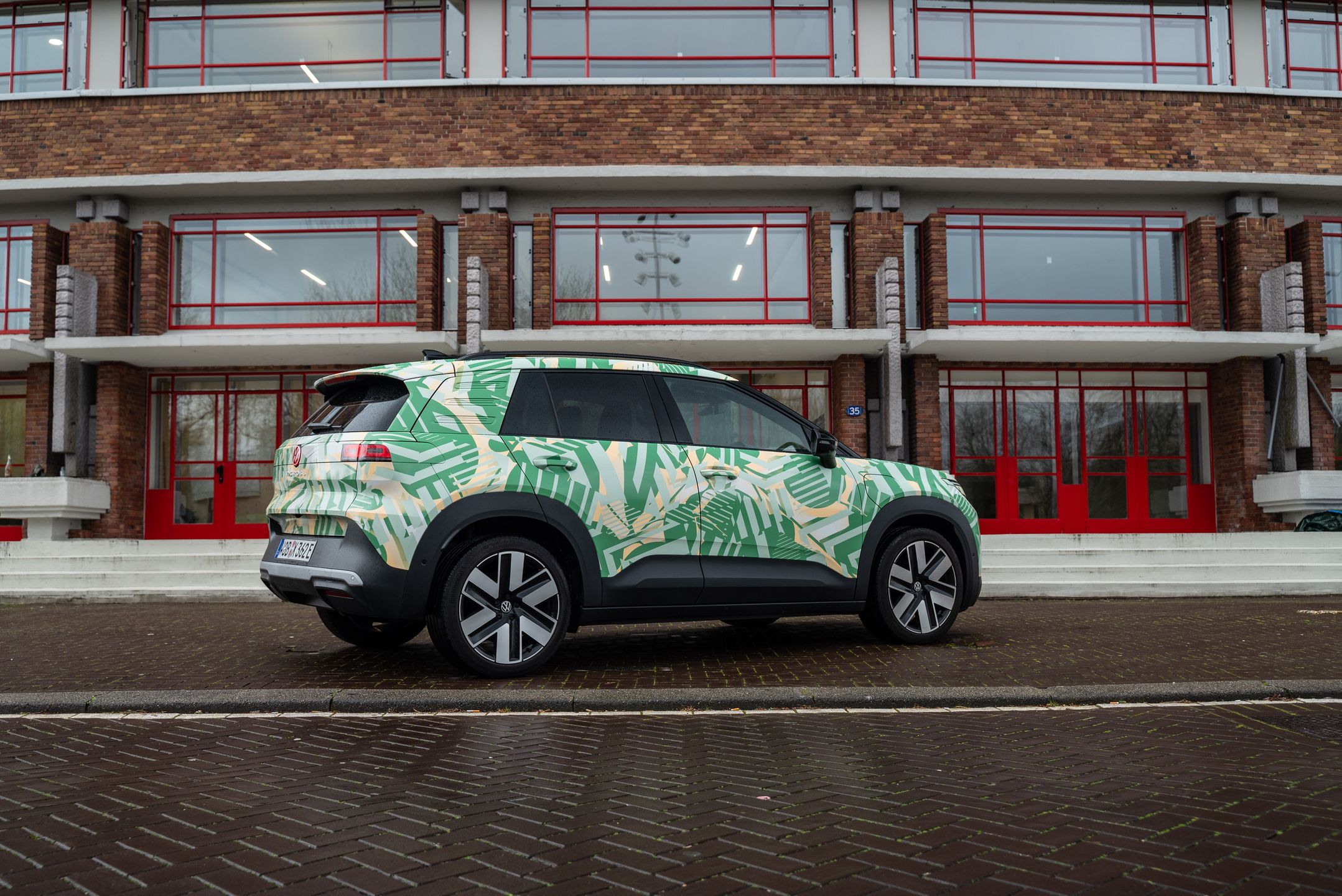 Volkswagen ID. Cross