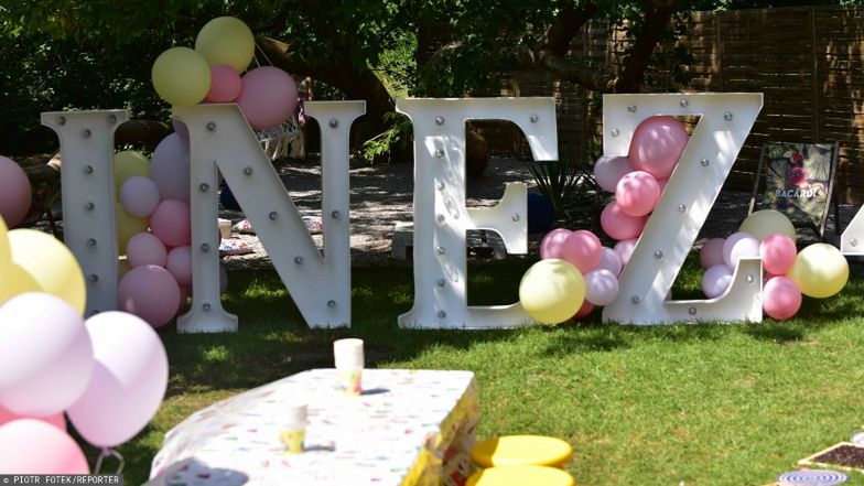 Zamyślony i osamotniony Jakub Rzeźniczak świętuje czwarte urodziny córki Inez 