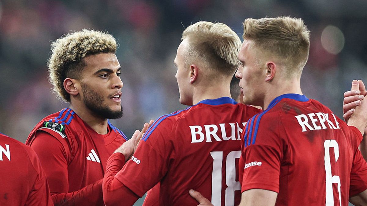 Getty Images / Grzegorz Wajda/SOPA Images/LightRocket / Na zdjęciu: piłkarze Rakowa Częstochowa 