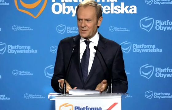 Zjednoczona Prawica z ponad 30 proc. poparcia, zyskuje Koalicja Obywatelska