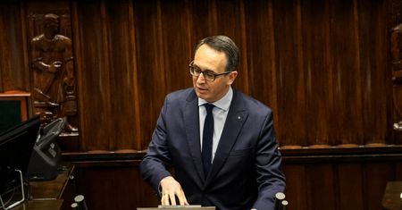 Minister o podwyżkach cen wody. "Proszę nie wkomponowywać się w retorykę PiS"