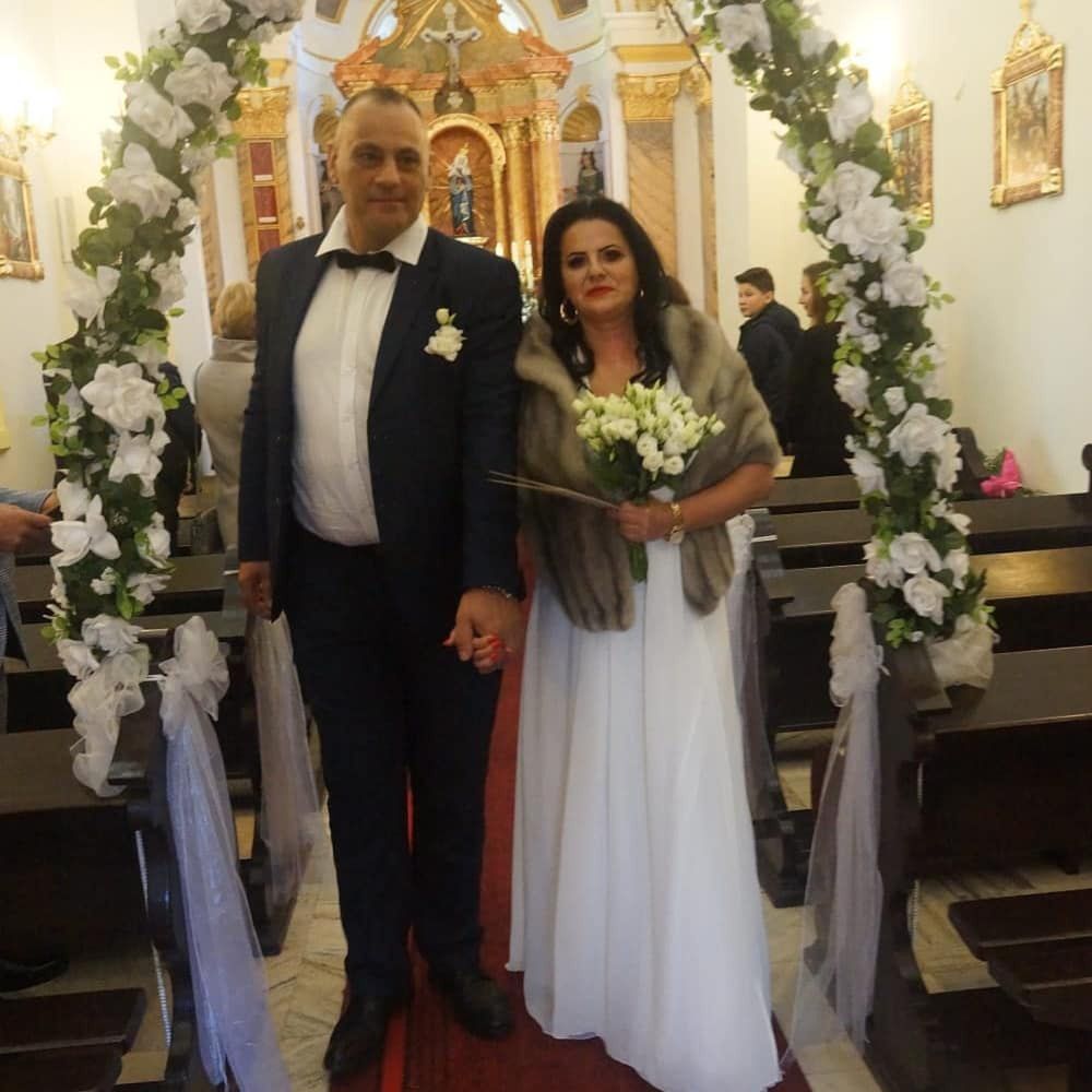 Edzia z "Królowych życia" świętuje rocznicę ślubu kościelnego