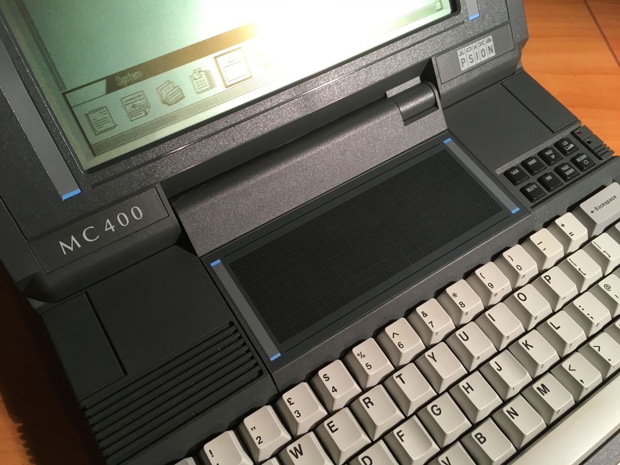 Retromaniak: Psion MC 400 — przybysz z przyszłości