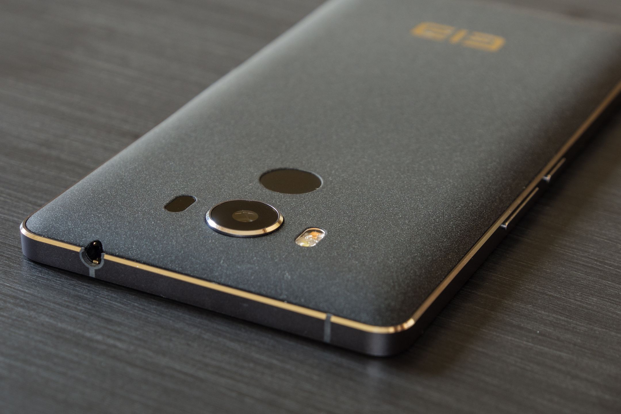 Test Elephone P9000. Smartfon tani, piękny i radzący sobie z grami 3D 4