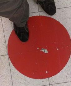 Kropka dla pracowników, a może karne jeżyki?