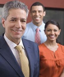 Ile powinien zarabiać szef?