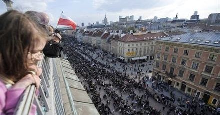 3 tys. zł za "pokój z widokiem na pogrzeb"