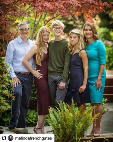 Bill Gates z rodziną, Instagram