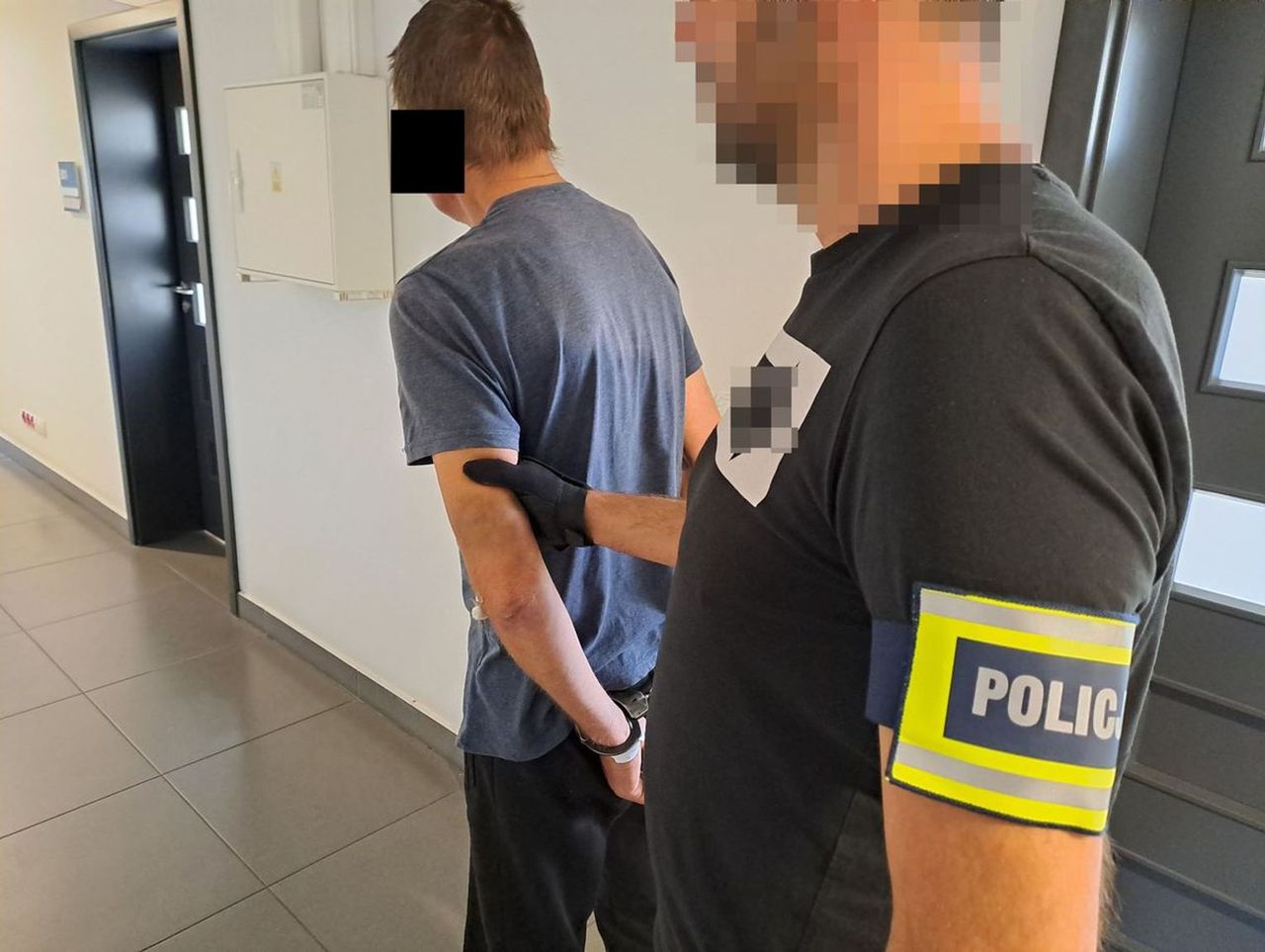 Ryki: Podczas odwiedzin ukradł koledze złotą biżuterią i monety