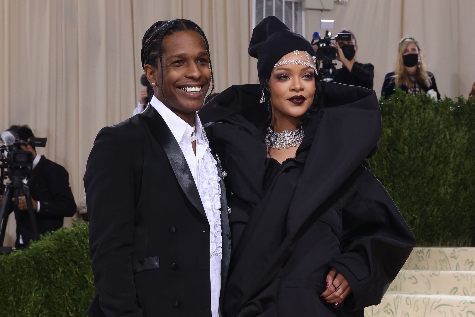 Rihanna i A$AP Rocky planują ślub. Podano, kto zostanie matką chrzestną dziecka