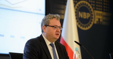 Wakacje kredytowe. Ekonomista NBP przyznał to, przed czym ostrzegano