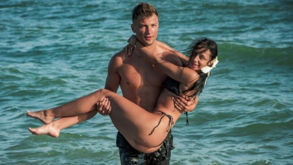 Emi opuściła "Love Island" po tym, jak Adrian złamał jej serce