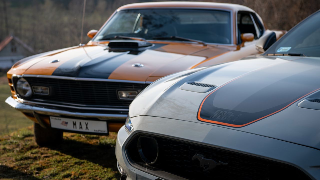 Ford Mustang Mach 1 (2022) vs. Ford Mustang Mach 1 428 Cobra Jet (1970)