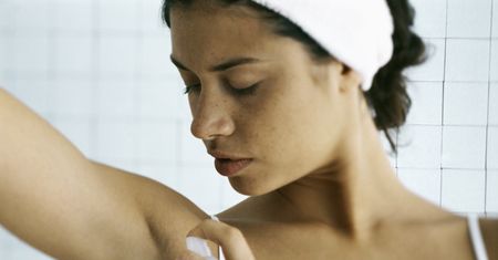 Naturalny domowy antyperspirant. Zdziwisz się, jak łatwo go zrobić