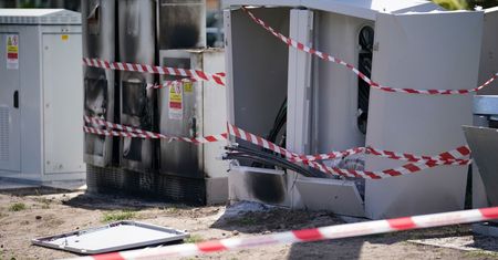 Fala podpaleń w Holandii: od kwietnia wandale zniszczyli 29 "masztów 5G"