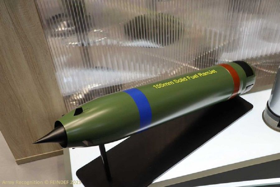Makieta pocisku Ramjet 155.