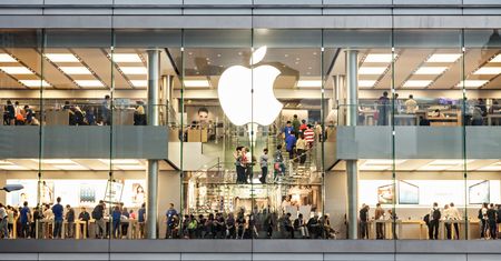 Apple wypada z prestiżowego klubu. Wartość firmy maleje