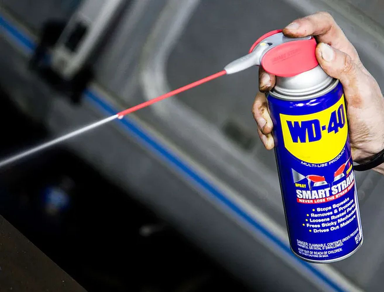Nietypowe zastosowania WD-40. Do czego można go wykorzystać? 1