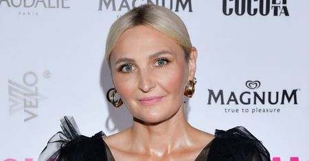 Elegancka Reni Jusis na evencie. Nie zabrakło prześwitów