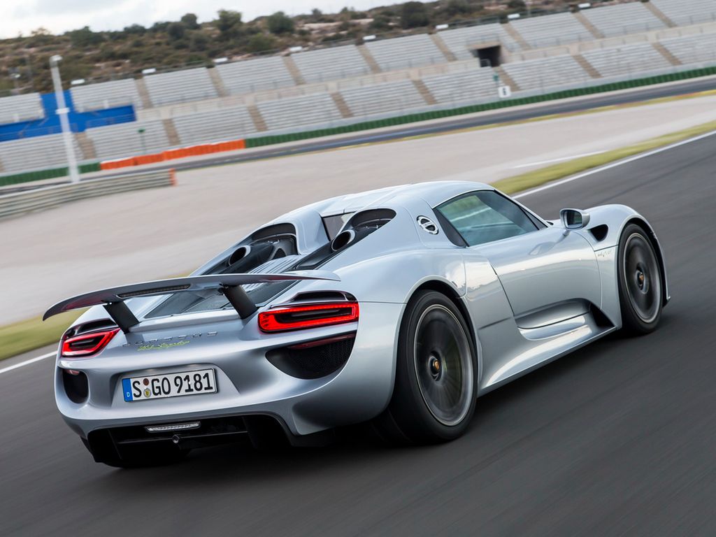 Porsche 918 12